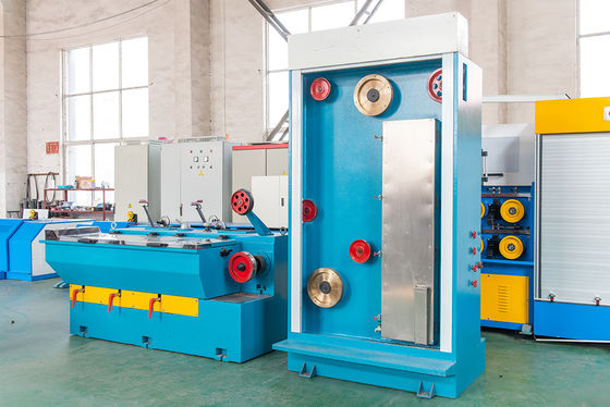 Ein guter Preis. Ausgang 0,4 mm 17 Pass Zwischen Kupferdrahtziehmaschine mit doppelter Spulenaufnahme Online