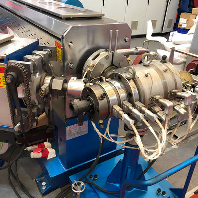 Ein guter Preis. Extruder für die Isolierung von elektrischen Drähten, für die Verhüllung, Entfernung und Verhüllung mit einzelnen, doppelten oder dreifachen Extrusionsschichten Online